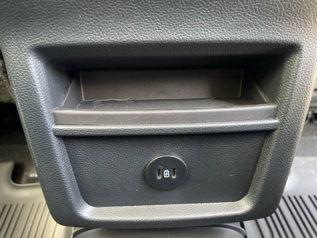 New 2024 Ford Edge SE w/ Black Appearance Package image 26