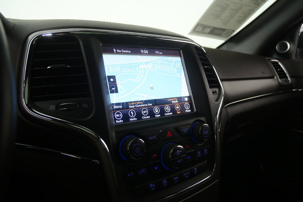 Used 2018 Jeep Grand Cherokee Overland RWD image 24
