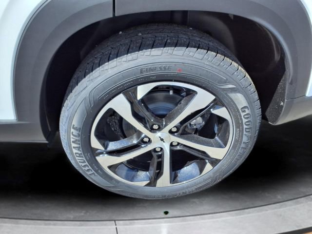 New 2026 Chevrolet Trax RS w/ Sunroof Package image 17