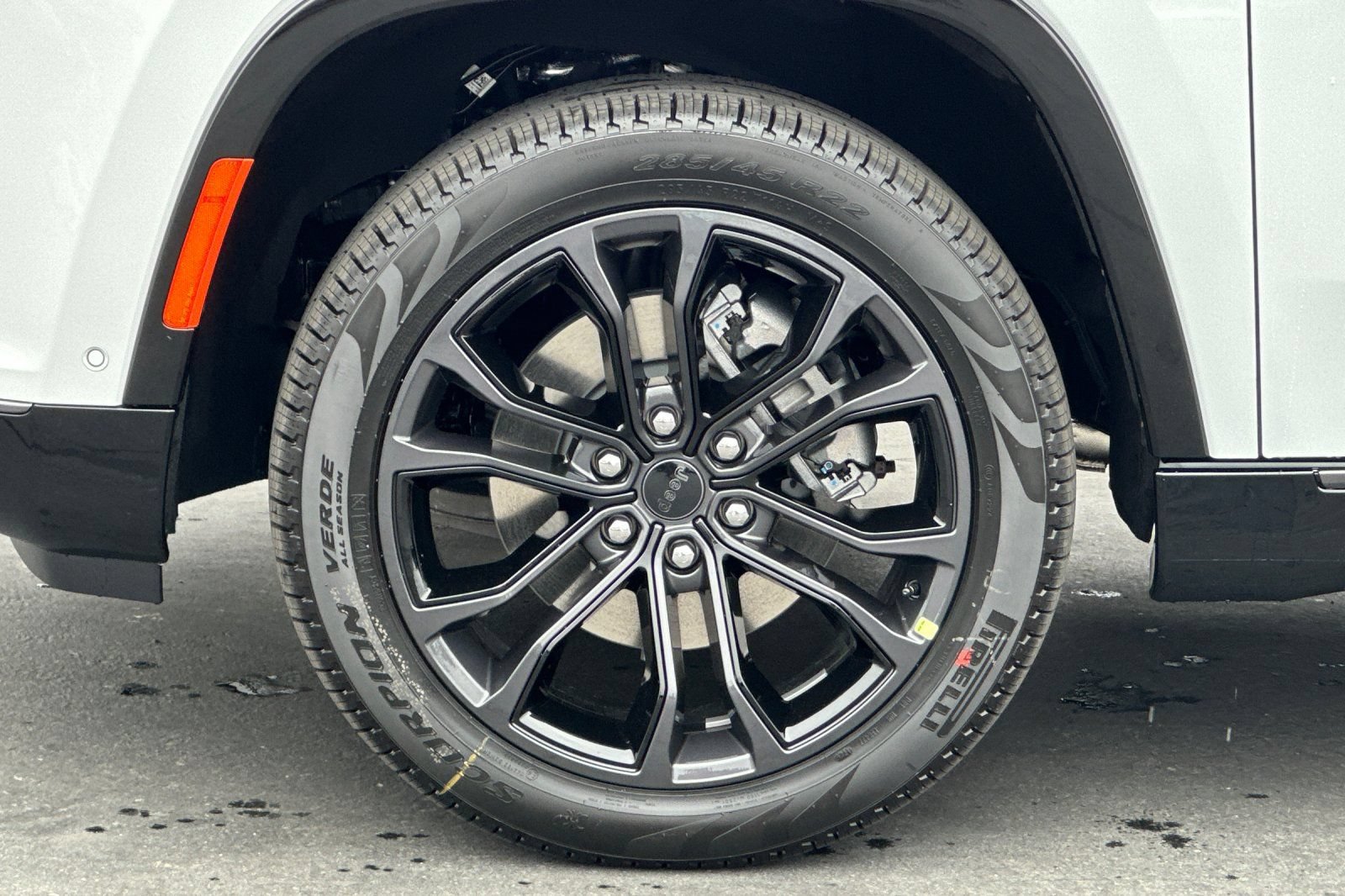 New 2026 Jeep Grand Wagoneer L Summit AWD/4WD image 25