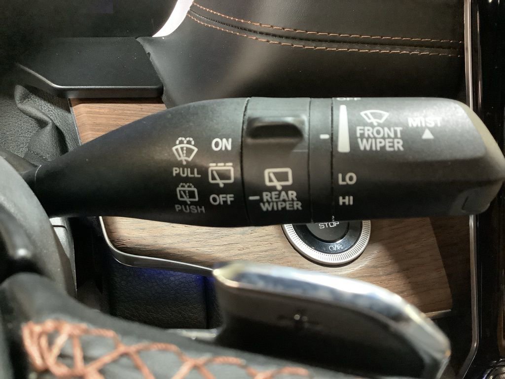 Used 2022 Jeep Grand Cherokee Summit w/ Adv Protech Group IV image 31