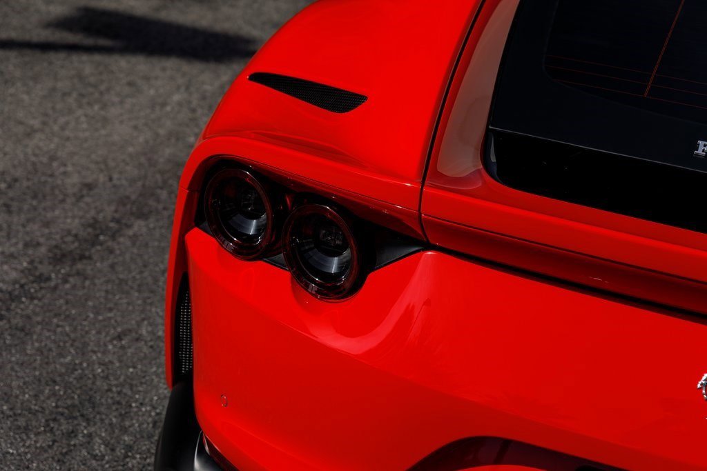 Used 2019 Ferrari 812 Superfast image 12