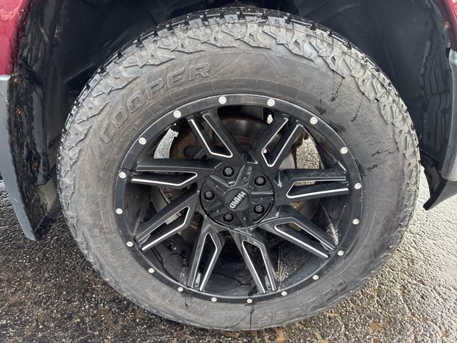 Used 2017 RAM 1500 Classic SLT image 13