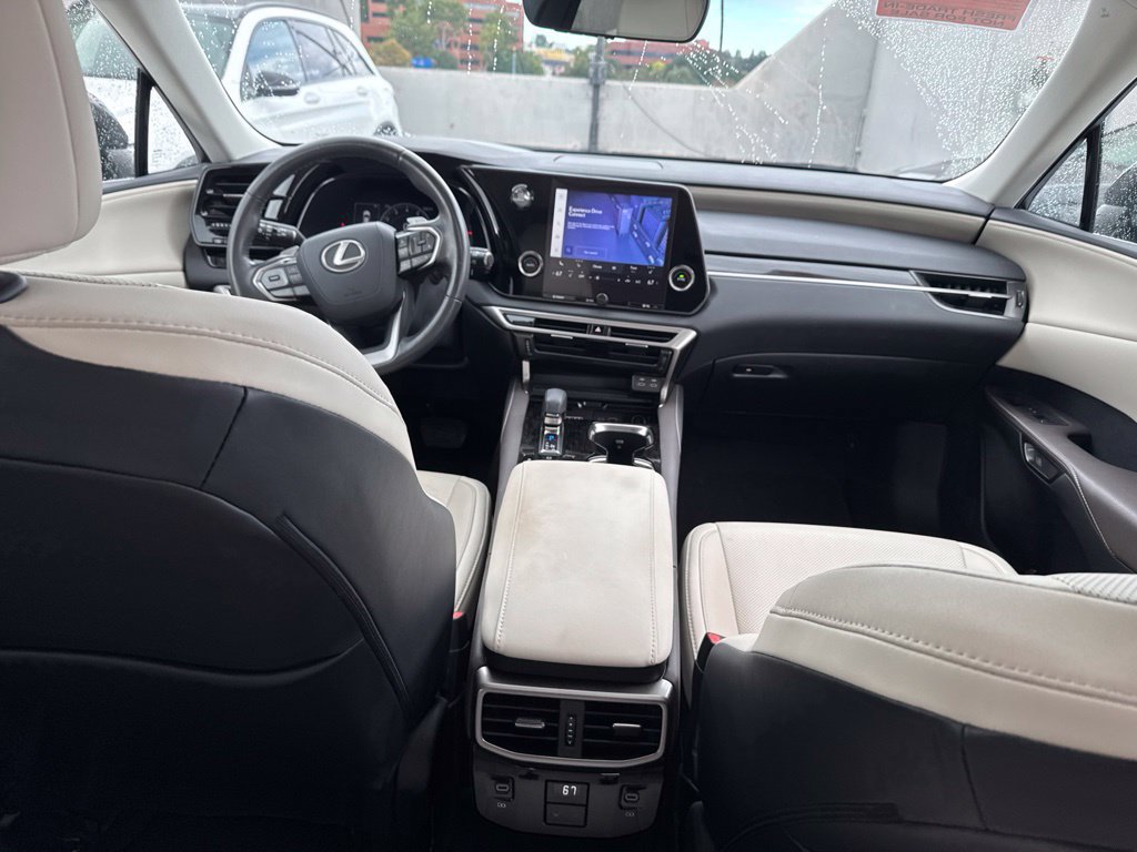 Used 2024 Lexus RX 350 FWD w/ Technology Package image 9