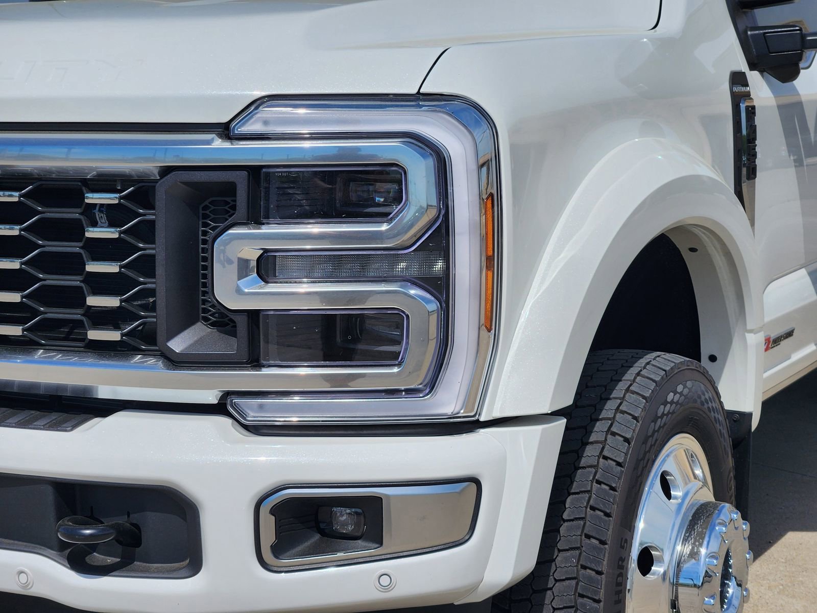 New 2026 Ford F450 Platinum w/ Platinum Plus Package image 10