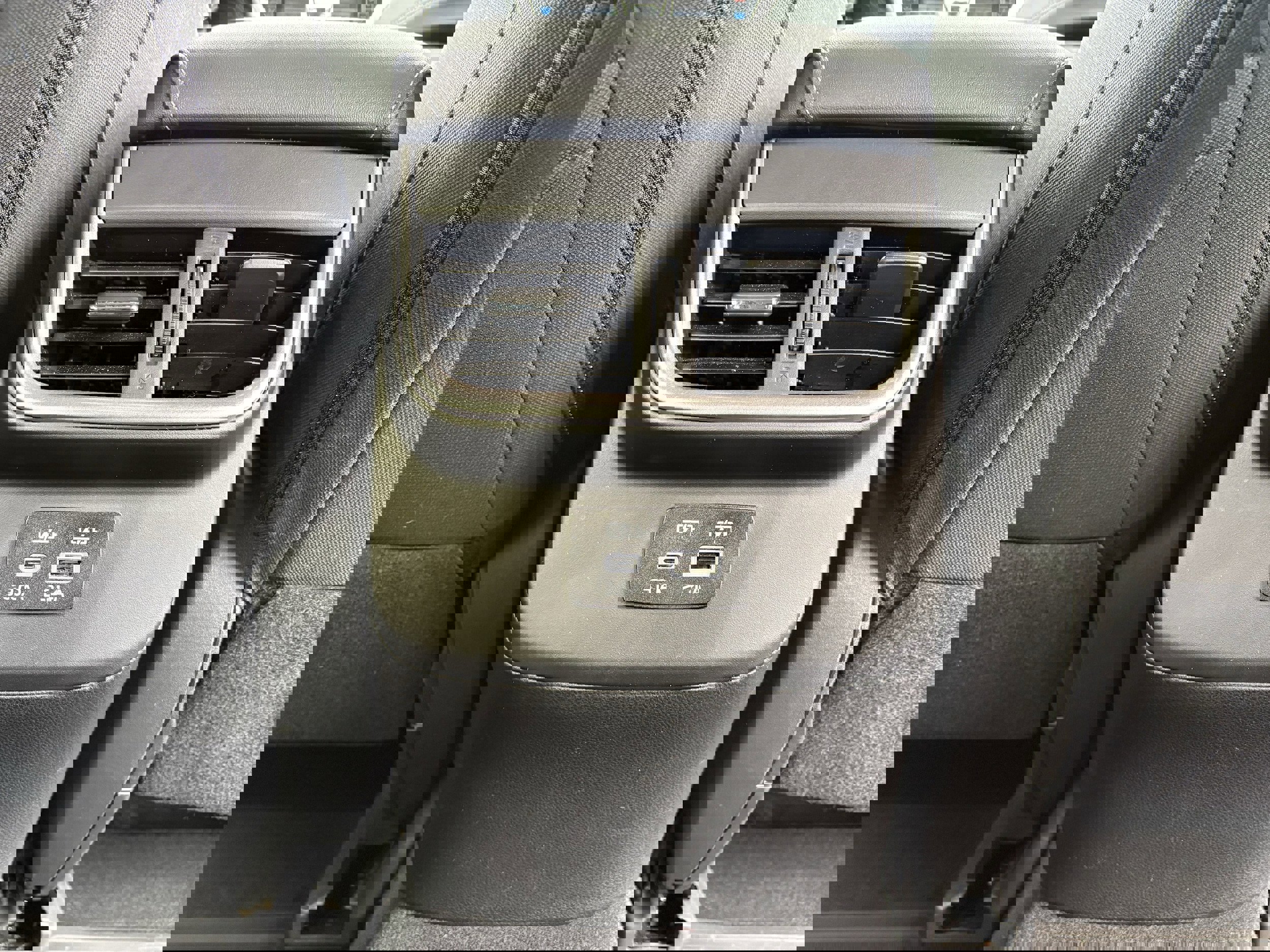 Certified 2025 Subaru Outback Premium w/ Popular Package #1 image 30