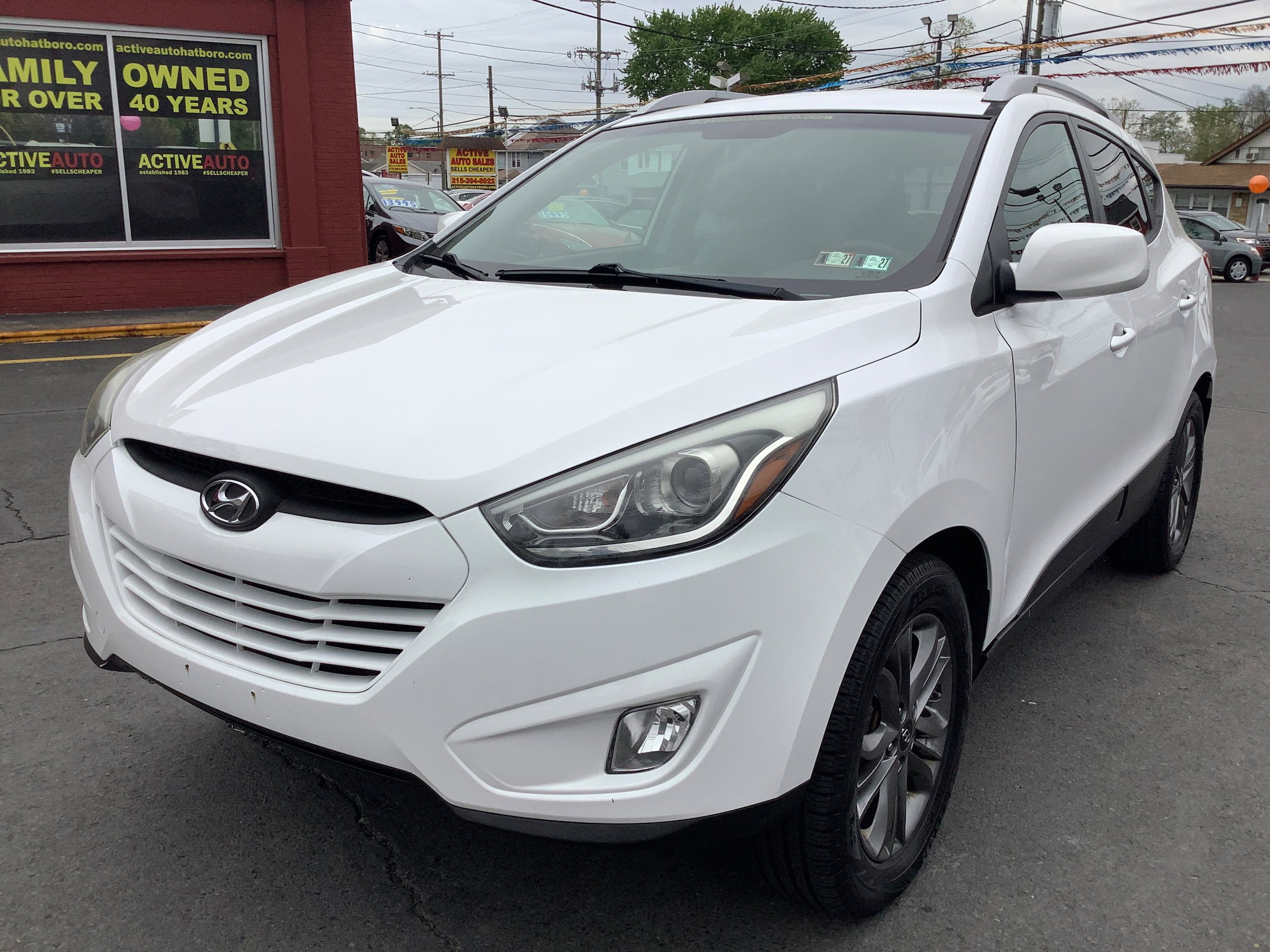 Used 2015 Hyundai Tucson SE AWD/4WD image 3