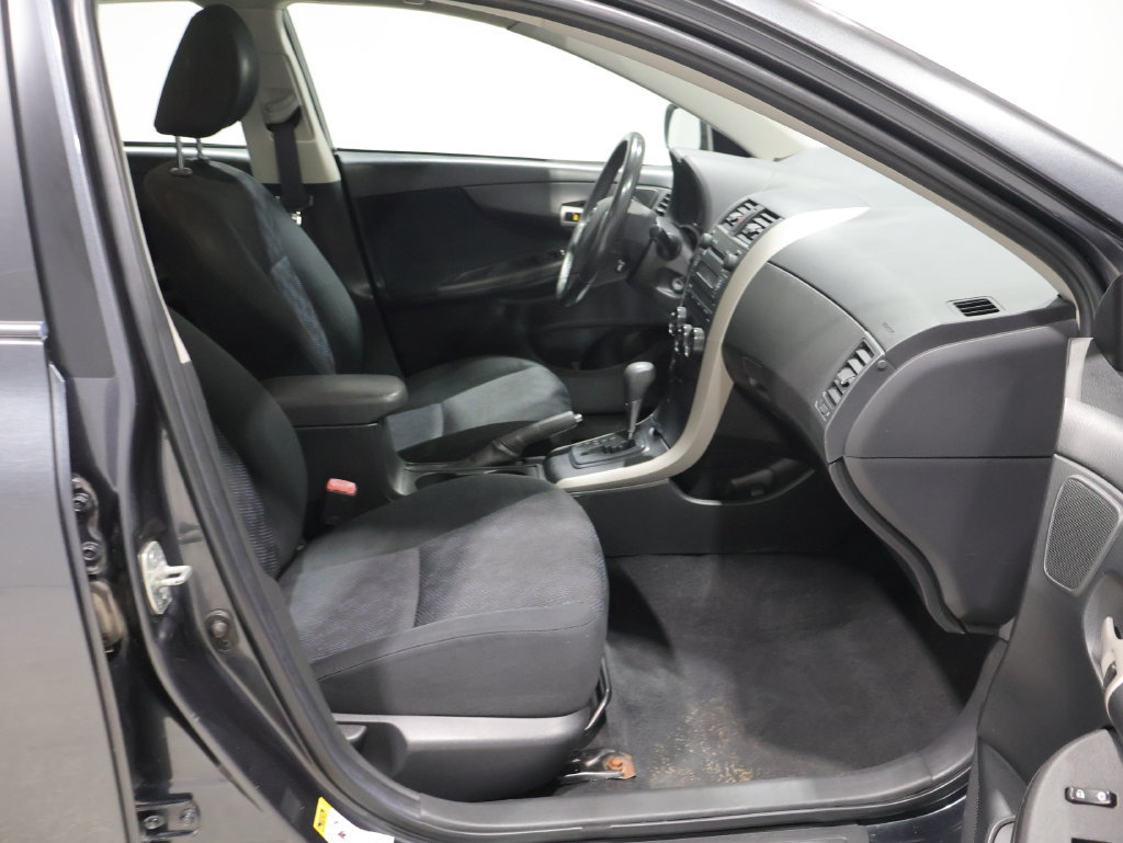 Used 2009 Toyota Corolla S w/ Sport Pkg FWD image 21