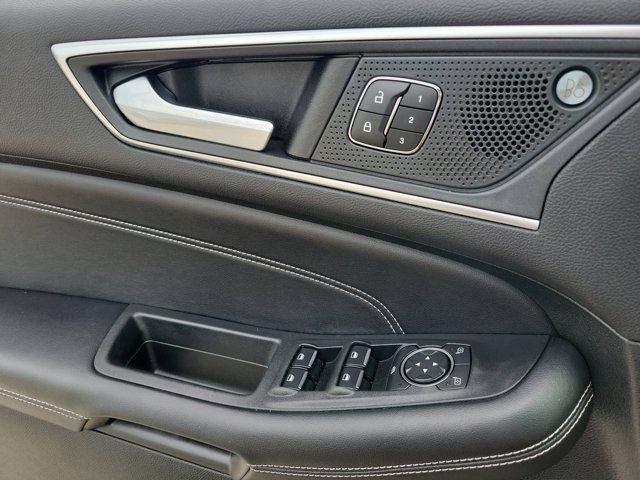Certified 2022 Ford Edge Titanium AWD/4WD image 23