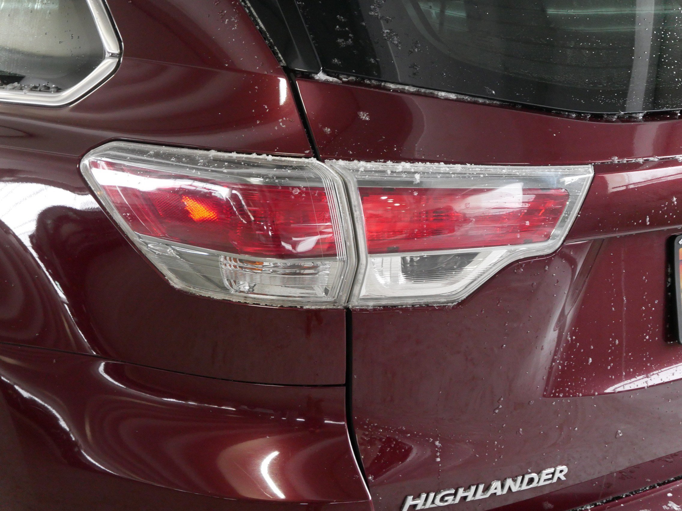 Used 2015 Toyota Highlander Limited image 17