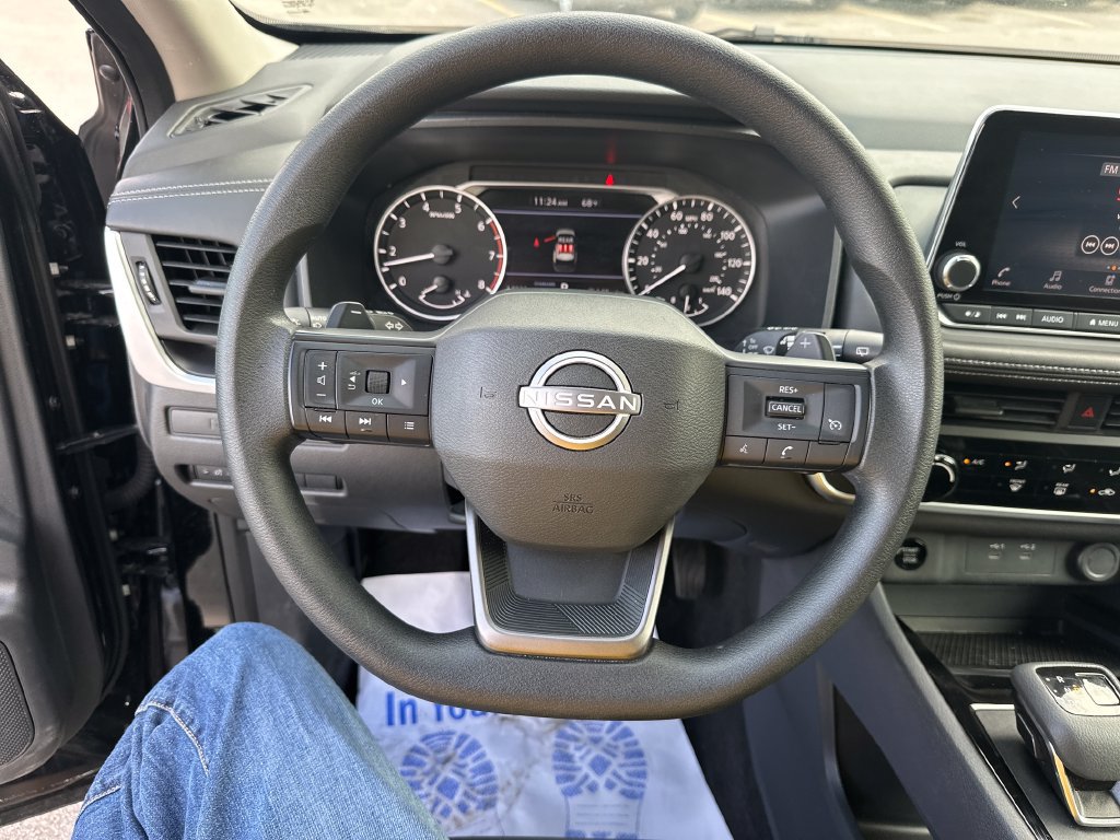 Certified 2025 Nissan Rogue S FWD image 17