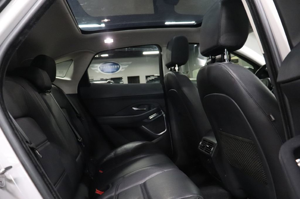 Used 2018 Jaguar E-PACE S image 19
