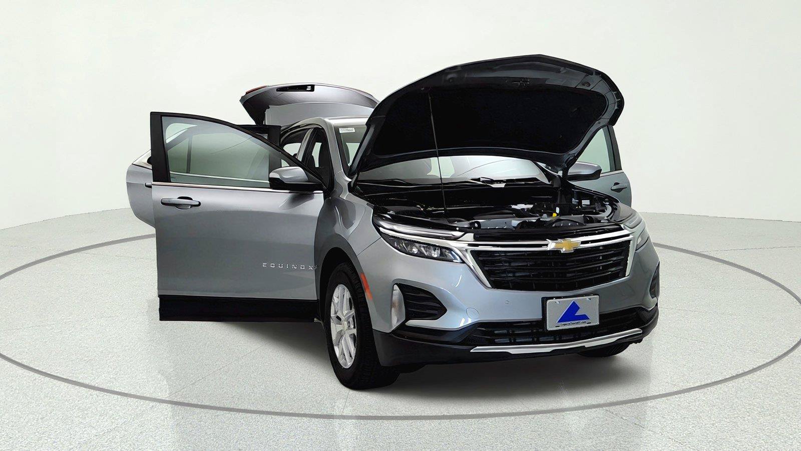 Used 2024 Chevrolet Equinox LT FWD image 9