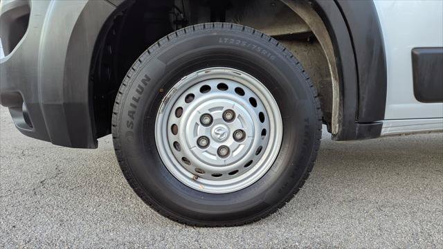Used 2024 RAM ProMaster 2500 w/ Premium Convenience Group FWD image 28