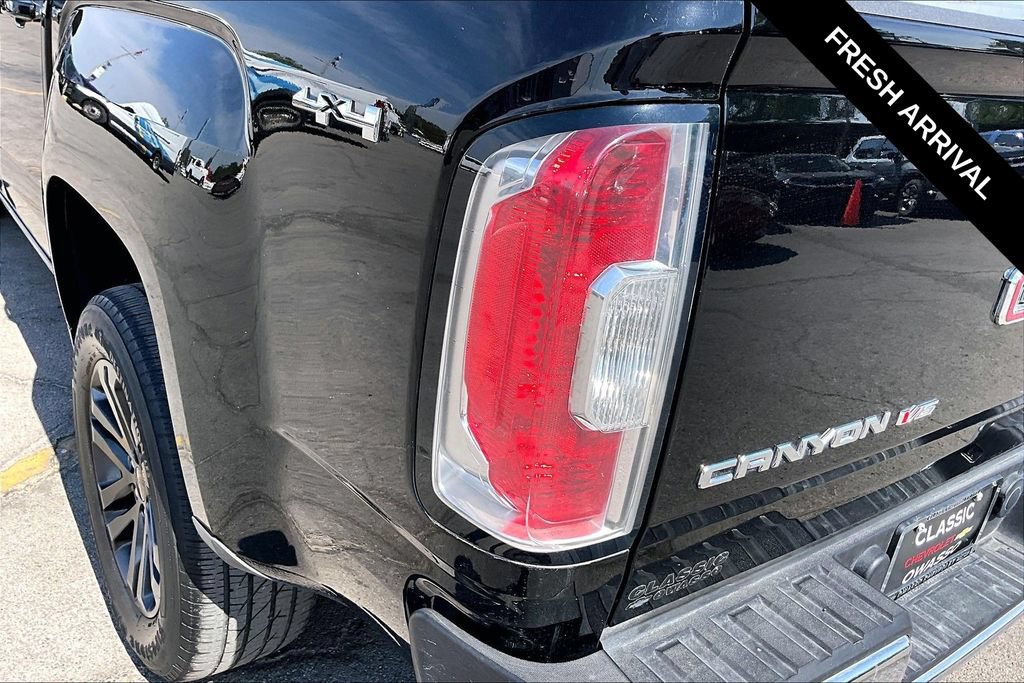 Used 2020 GMC Canyon SLE w/ Elevation Edition AWD/4WD image 23