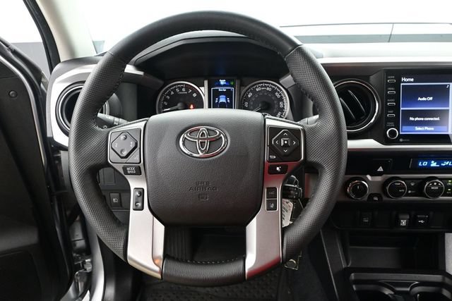 Used 2022 Toyota Tacoma SR5 AWD/4WD image 7