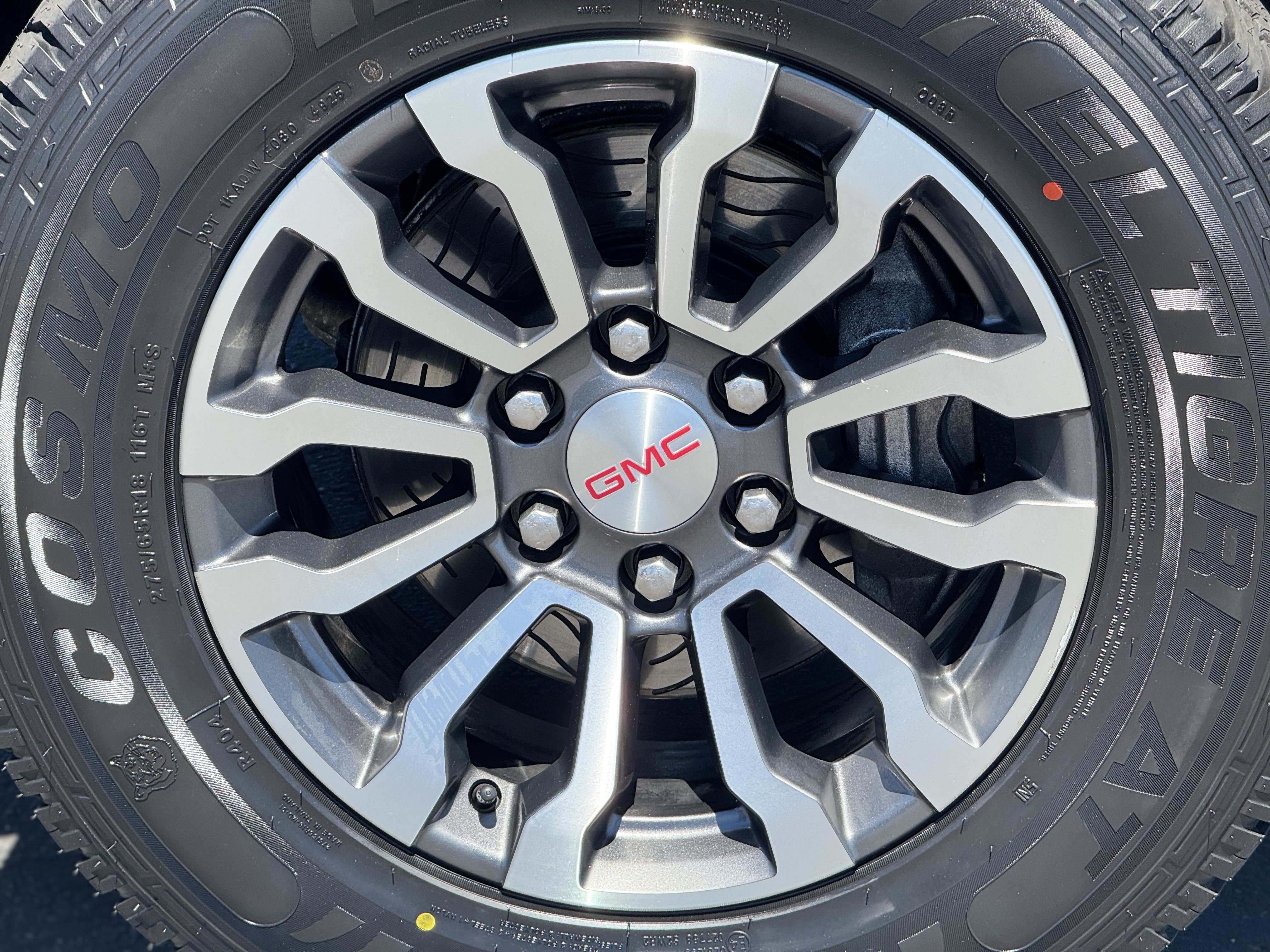 Used 2021 GMC Sierra 1500 AT4 w/ AT4 Value Package AWD/4WD image 8
