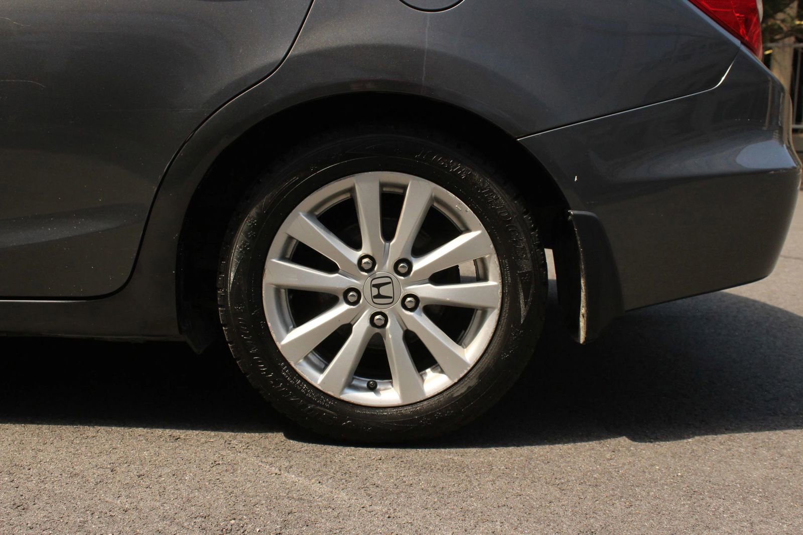 Used 2012 Honda Civic EX-L image 10