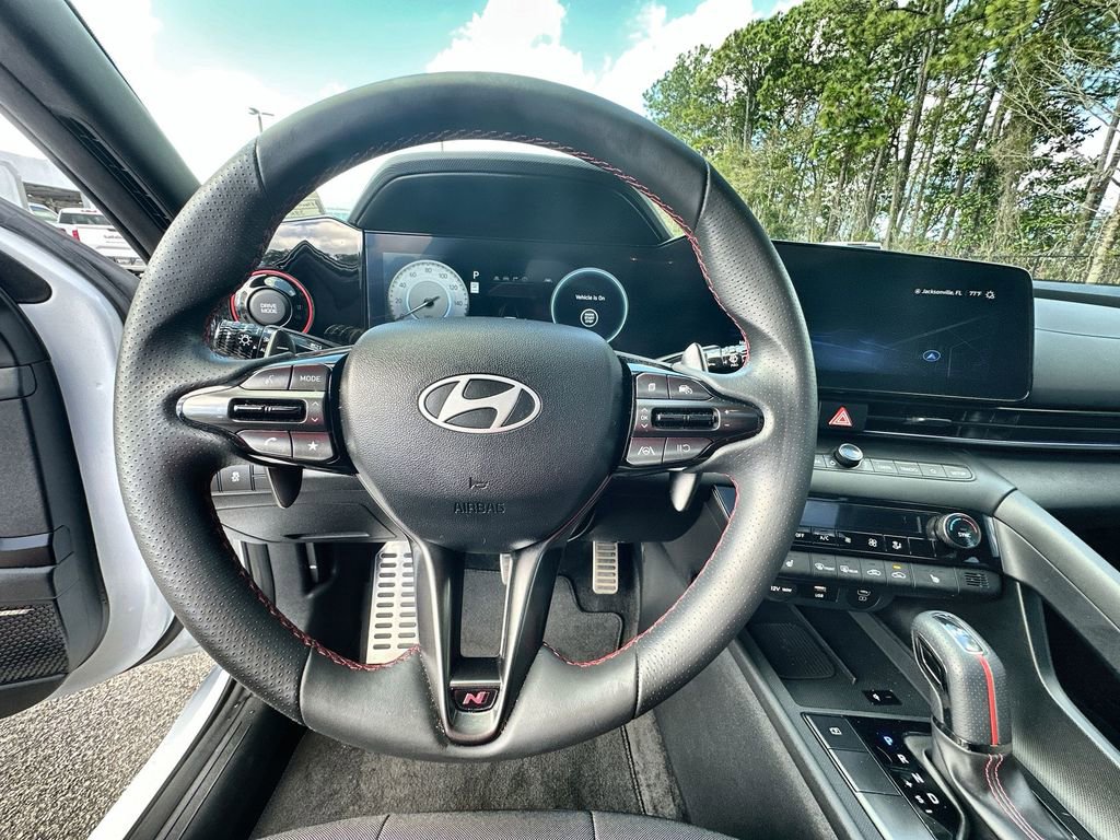 Used 2025 Hyundai Elantra N Line image 11