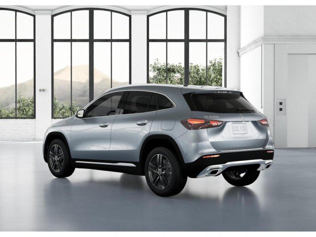 Used 2025 Mercedes-Benz GLA 250 image 28