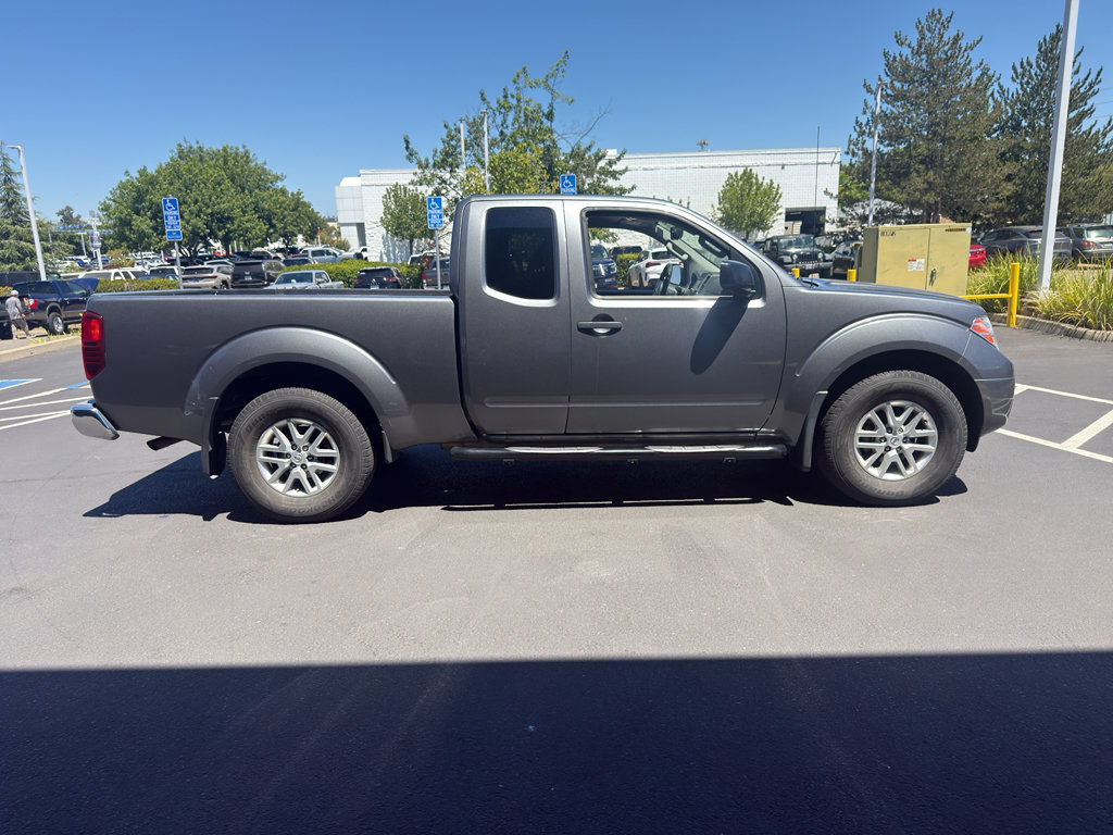 Used 2017 Nissan Frontier SV RWD image 4