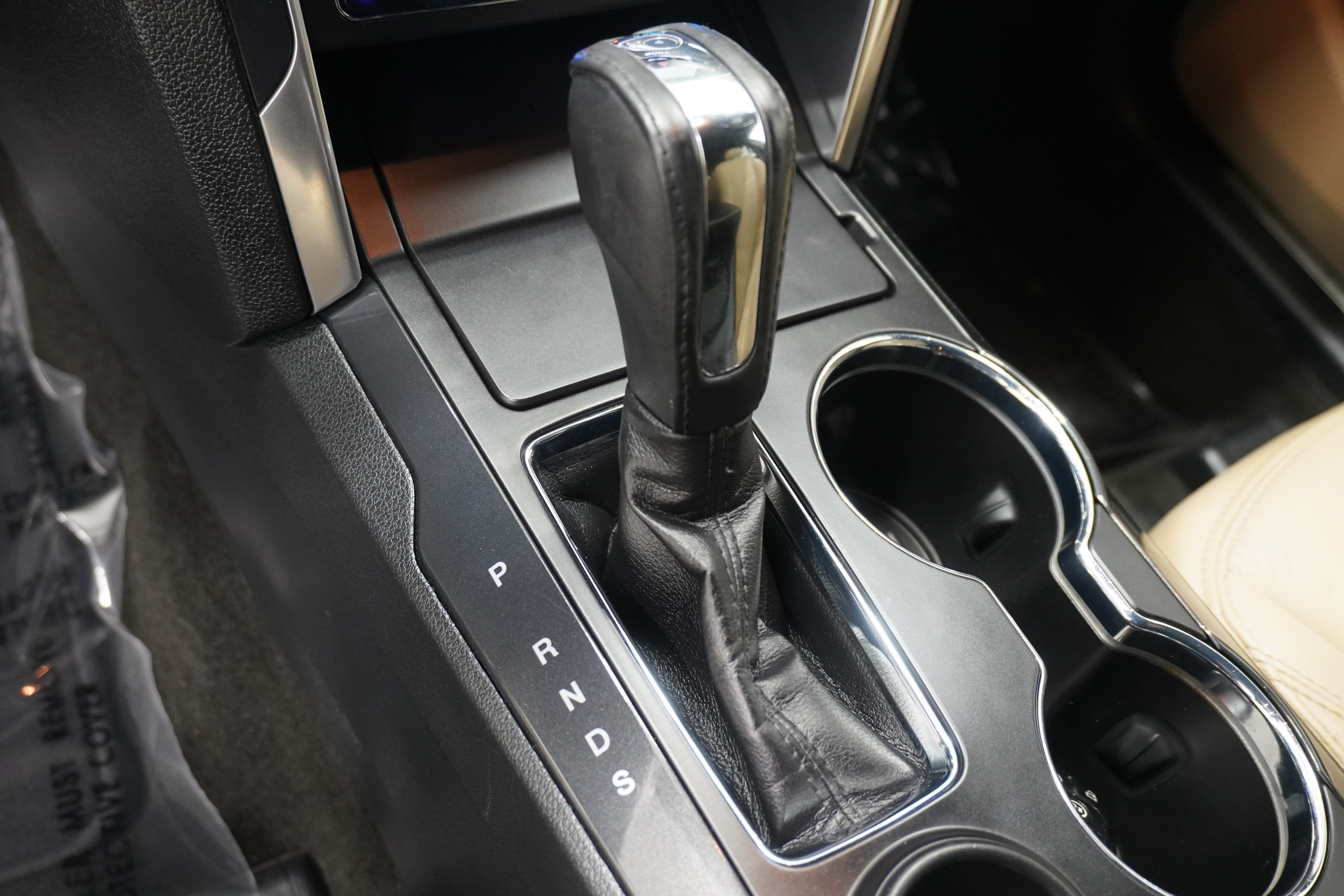 Used 2017 Ford Explorer Limited FWD image 27