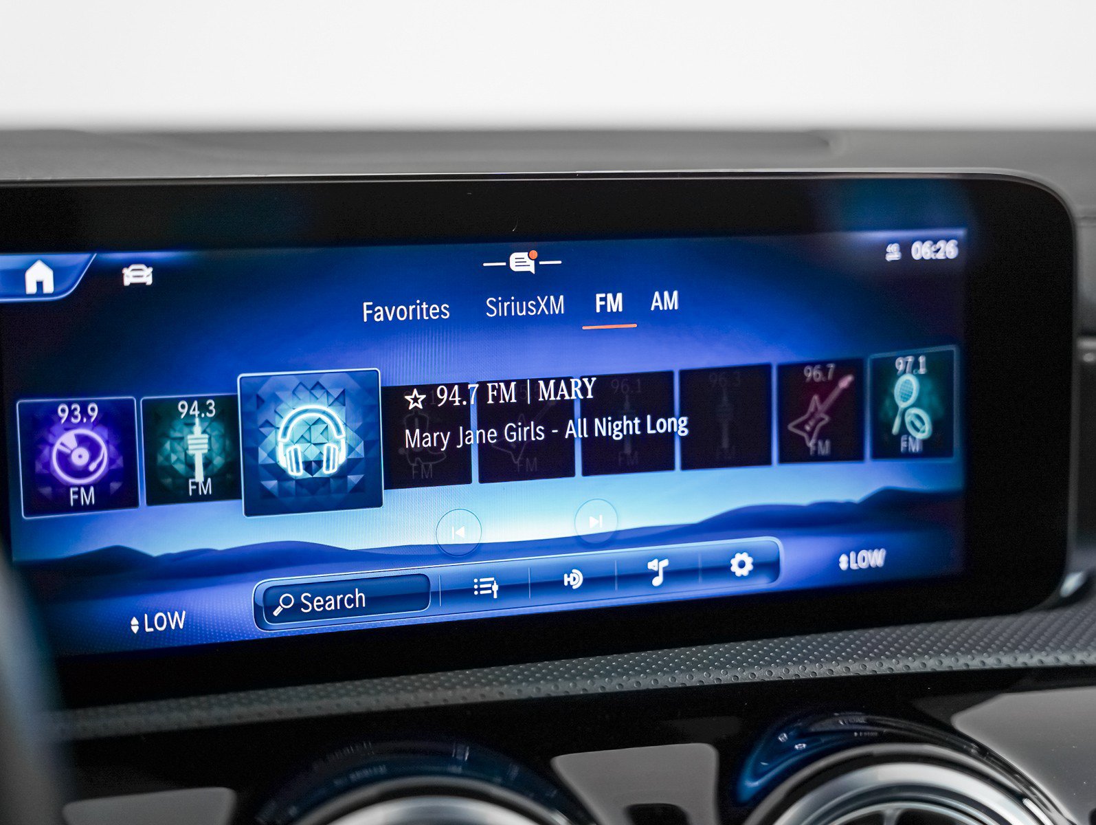 Certified 2025 Mercedes-Benz CLA 35 AMG 4MATIC image 21