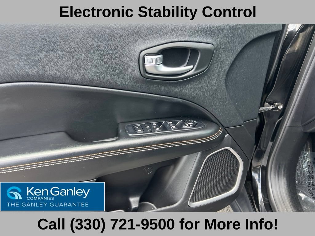 Used 2019 Jeep Compass Latitude AWD/4WD image 26