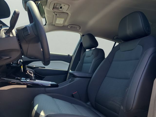 New 2026 Chevrolet Trax LT w/ Midnight Edition FWD image 20