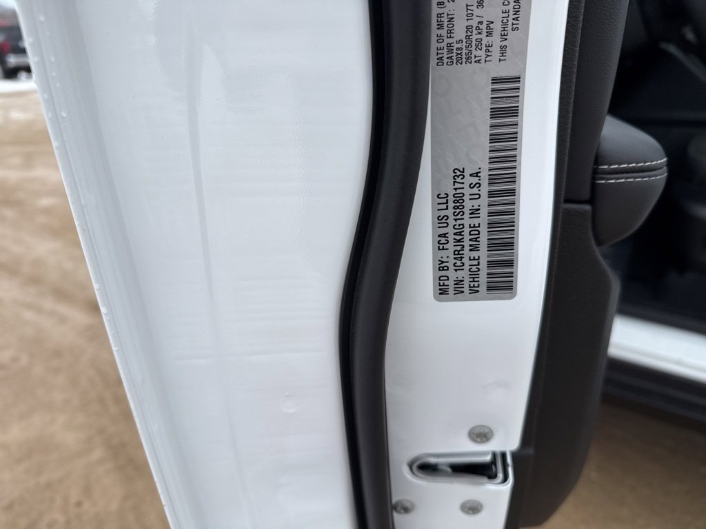 New 2025 Jeep Grand Cherokee L Altitude image 37