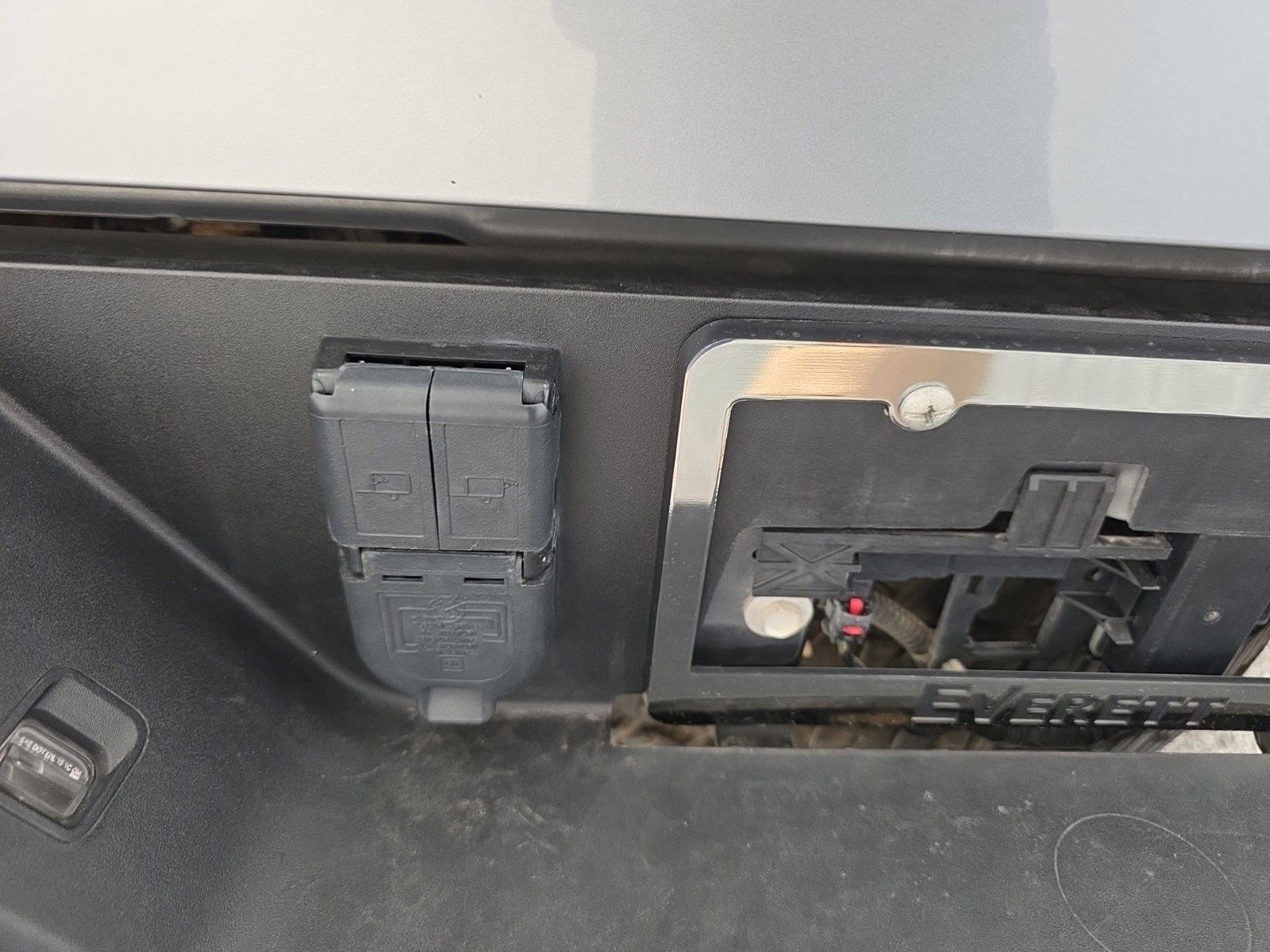 Used 2024 GMC Sierra 2500 Denali Ultimate w/ Max Trailering Package image 21