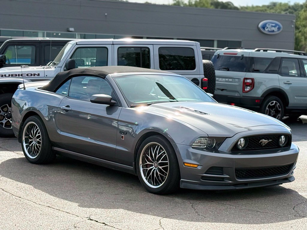 Used 2014 Ford Mustang GT Premium w/ Electronics Package RWD image 25