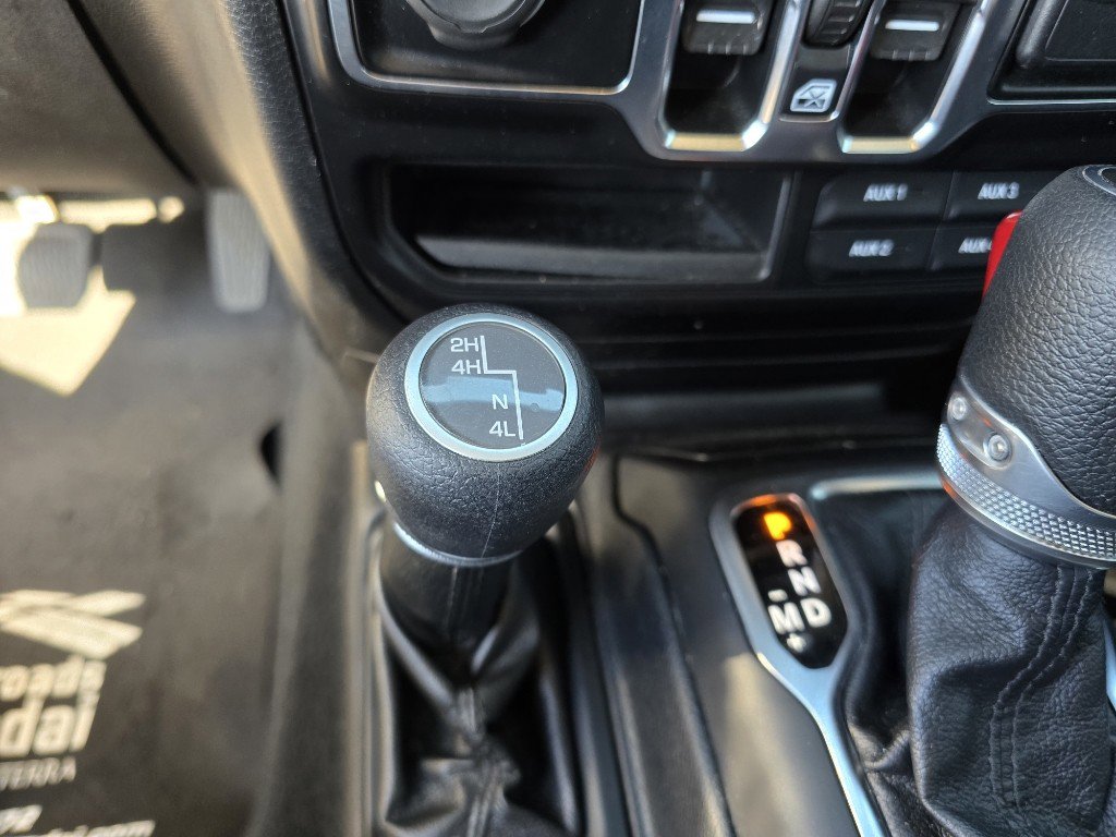 Used 2020 Jeep Wrangler Unlimited Sport image 21