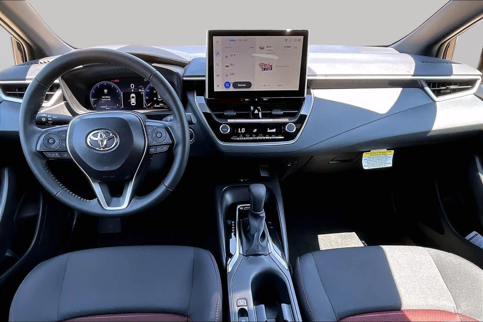 Used 2026 Toyota Corolla SE w/ SE Package FWD image 14