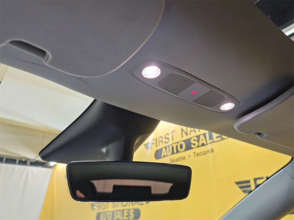 Used 2021 Tesla Model Y Long Range image 28