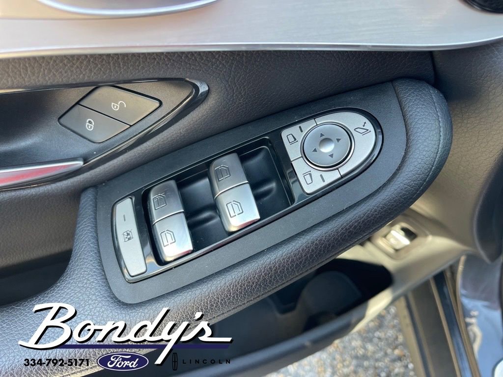 Used 2021 Mercedes-Benz GLC 300 image 10