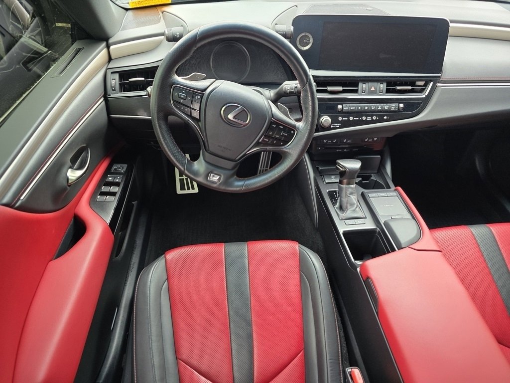 Used 2022 Lexus ES 300h F Sport image 21