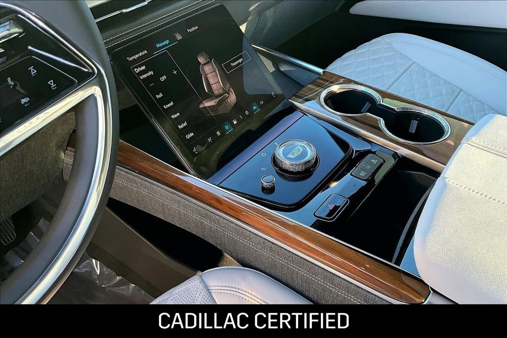 Used 2026 Cadillac Escalade Platinum Sport w/ LPO, ONYX Package image 15