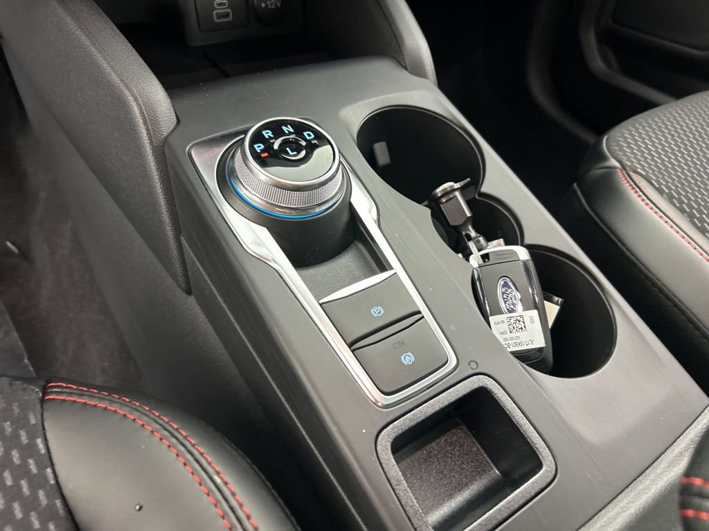 New 2026 Ford Escape ST-Line w/ Tech Pack #1 image 18