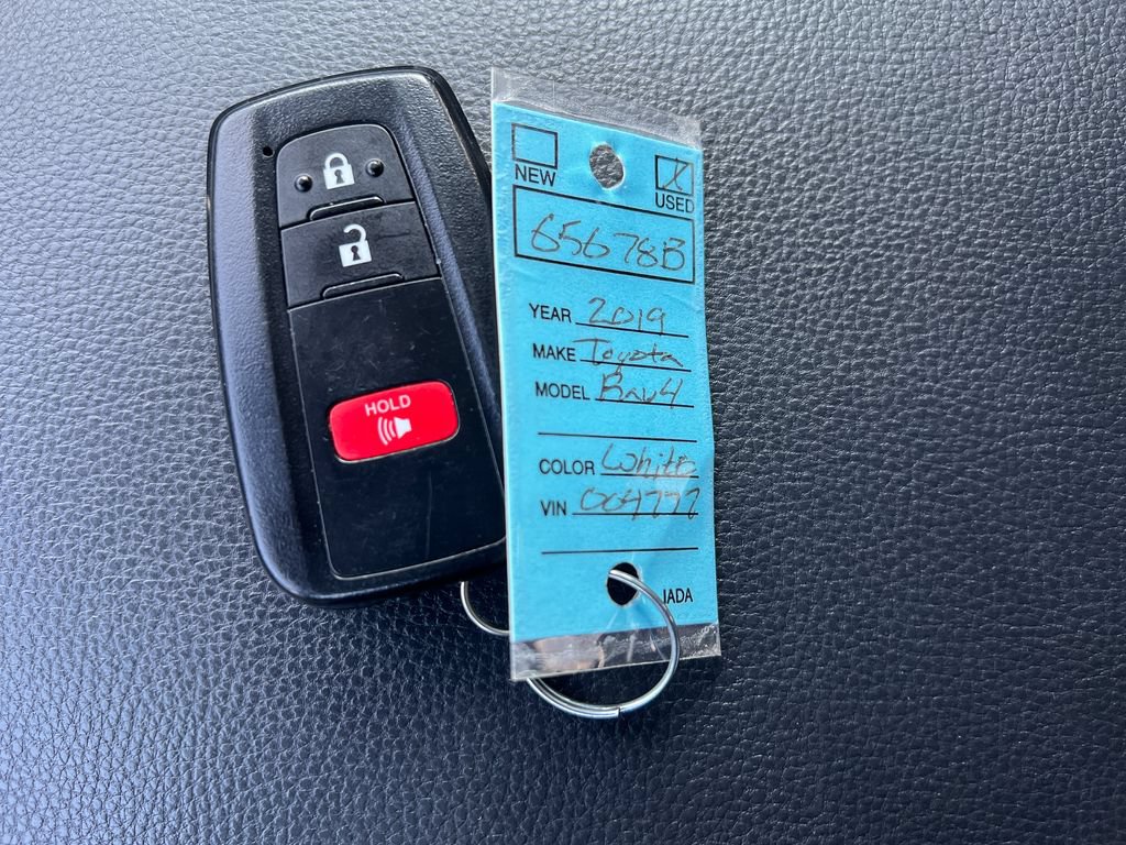 Used 2019 Toyota RAV4 XLE w/ Protection Package FWD image 34