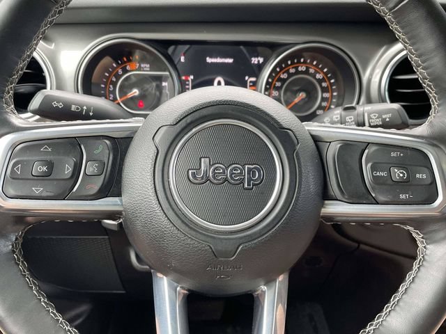 Used 2022 Jeep Wrangler Unlimited Sahara w/ Cold Weather Group AWD/4WD image 18