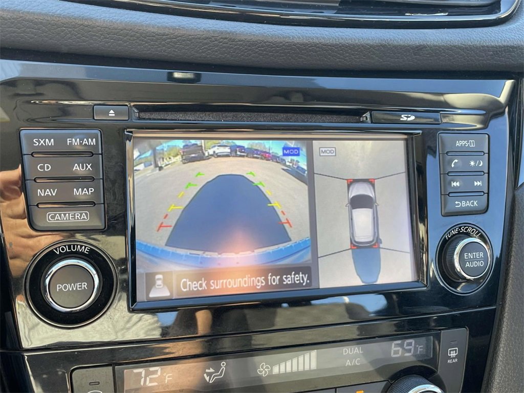 Used 2017 Nissan Rogue Sport SV w/ SV Premium Package image 21