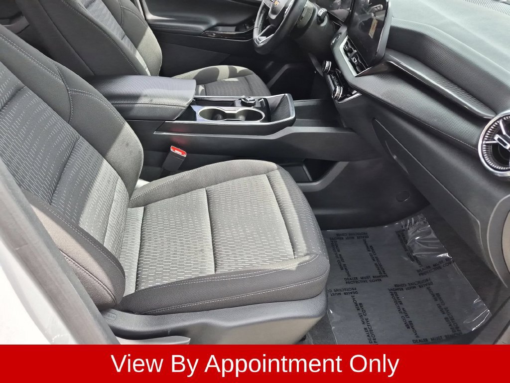 Used 2026 Chevrolet Equinox LT FWD image 30