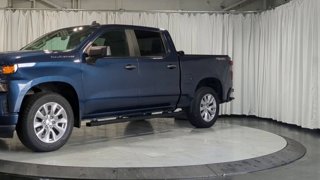 Used 2021 Chevrolet Silverado 1500 Custom w/ Safety Confidence Package AWD/4WD image 5