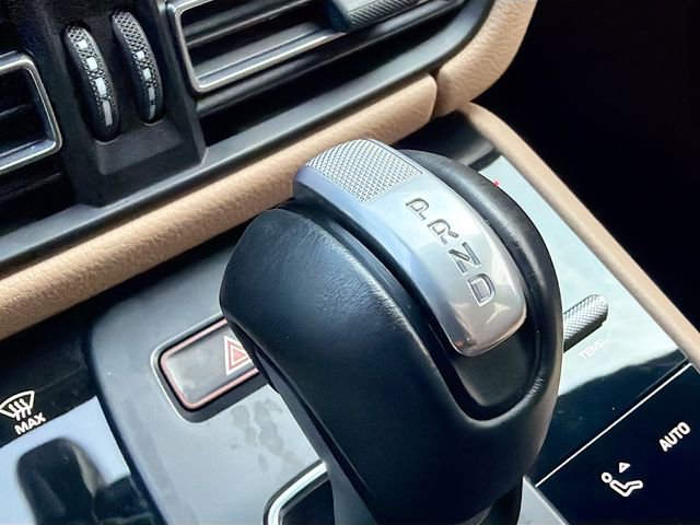 Used 2023 Porsche Macan Turbo image 29