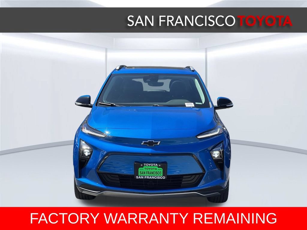 Used 2022 Chevrolet Bolt EUV Premier w/ Sun & Sound Package FWD image 8