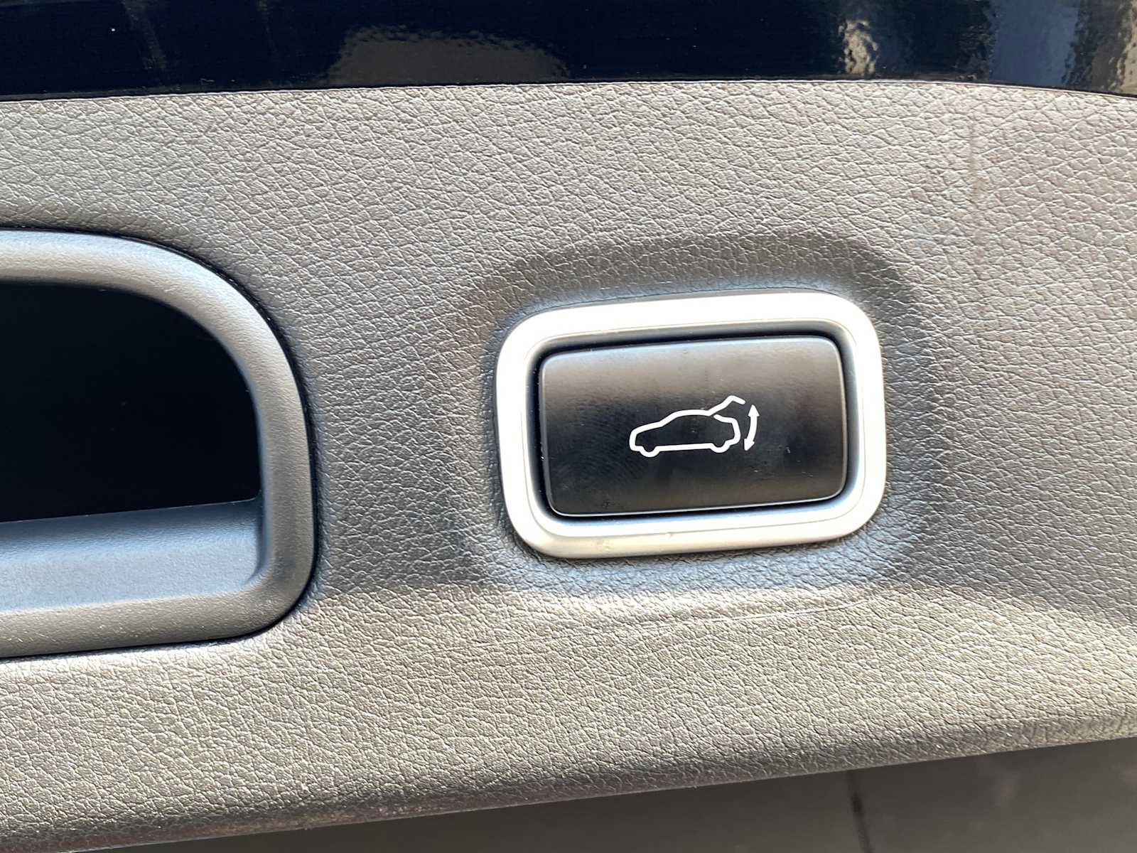 Used 2019 Kia Stinger GT2 AWD/4WD image 32