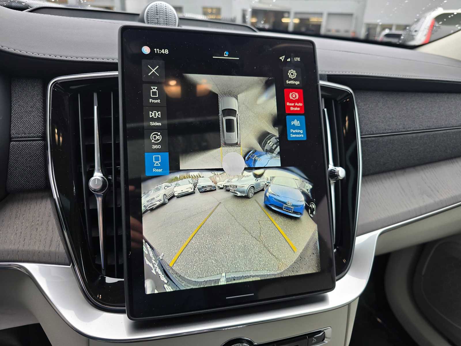 New 2026 Volvo XC90 T8 Ultra w/ Lounge Package AWD/4WD image 28