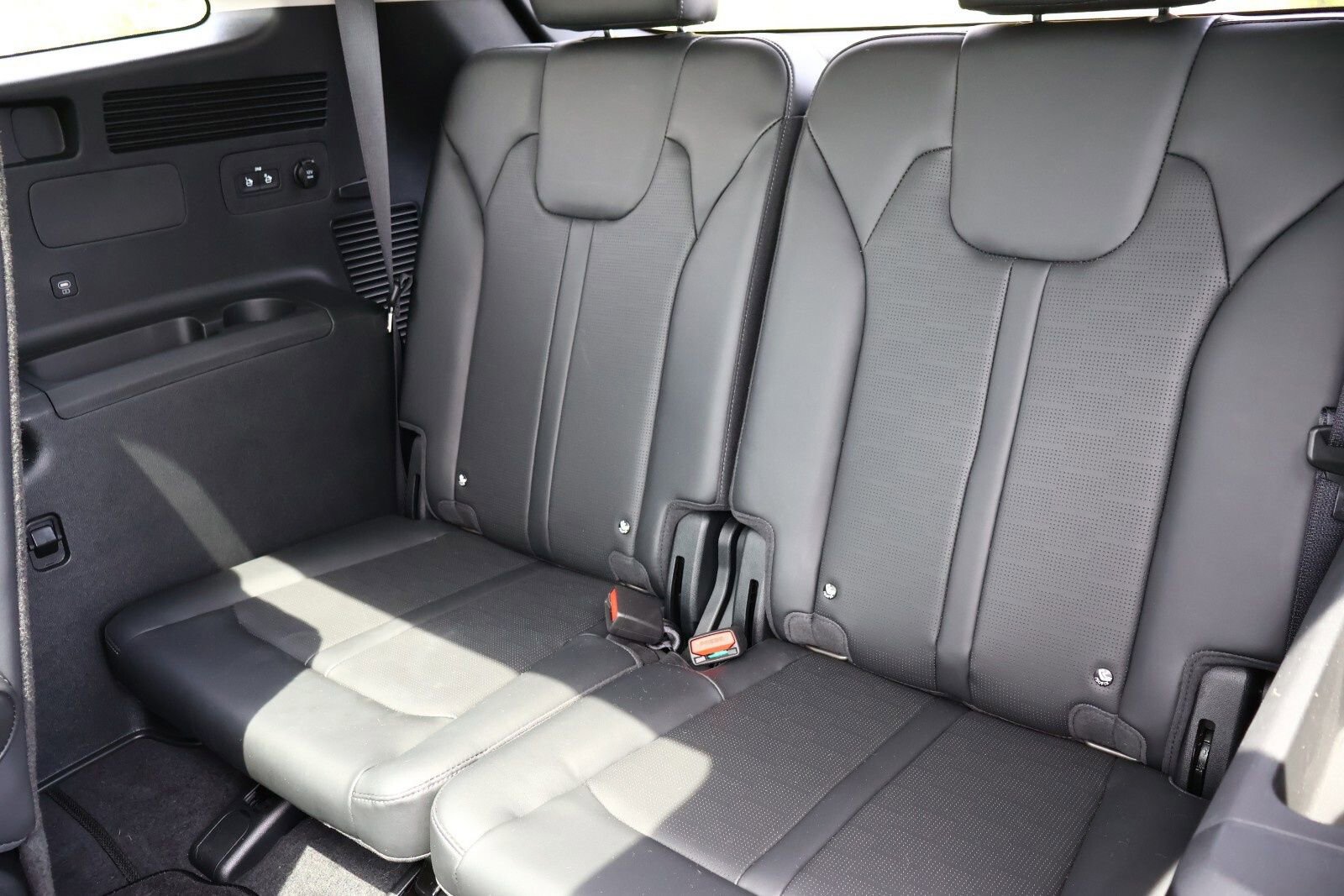 Used 2024 Kia Sorento SX image 21