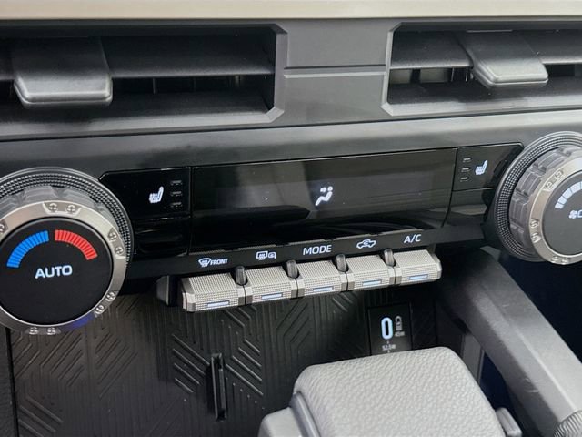 Used 2025 Toyota Tacoma TRD Sport image 16